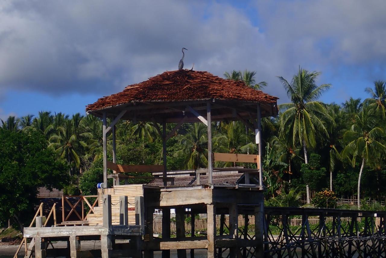Sanctum Una Una Eco Dive Resort Pulau Unauna Екстер'єр фото
