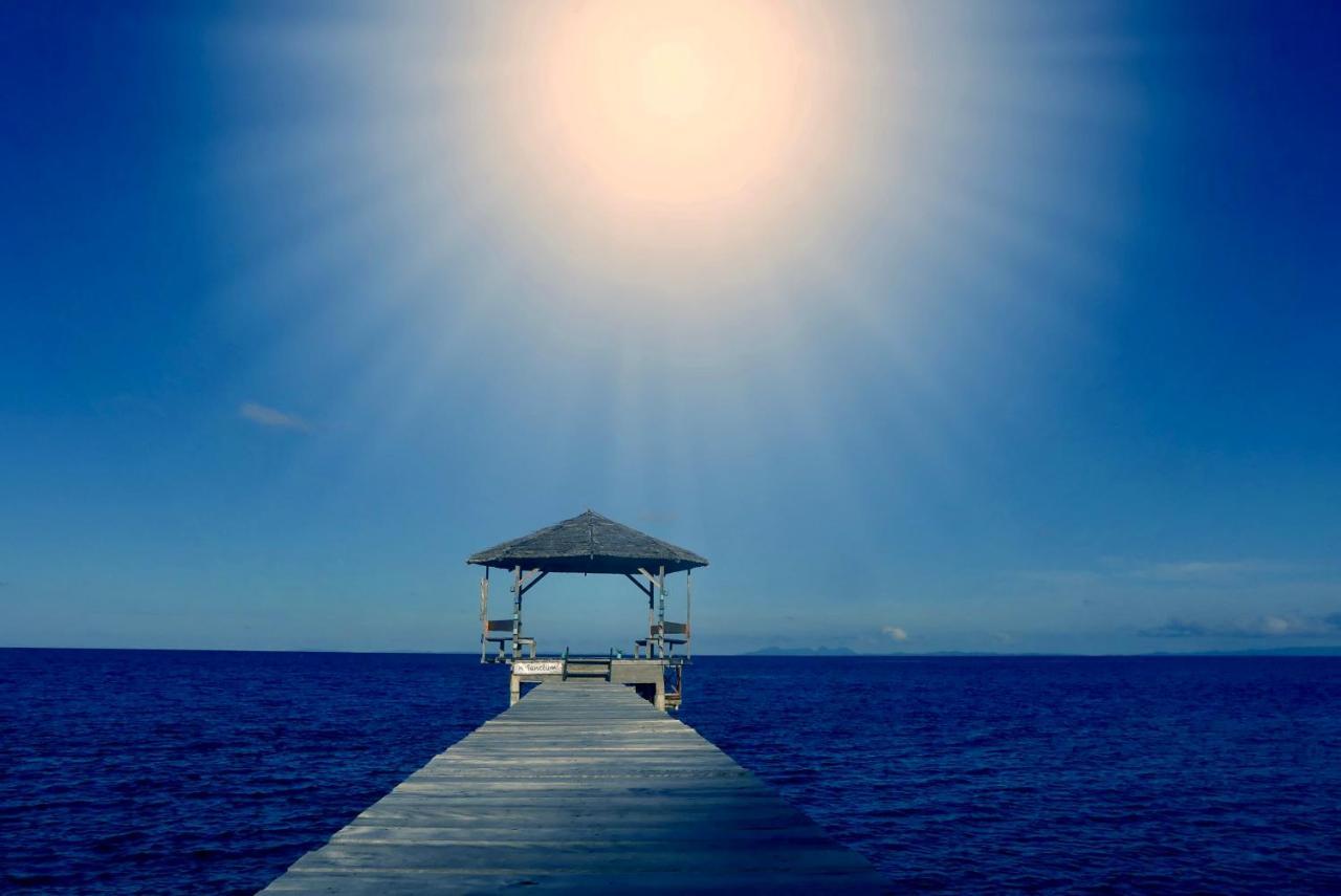 Sanctum Una Una Eco Dive Resort Pulau Unauna Екстер'єр фото