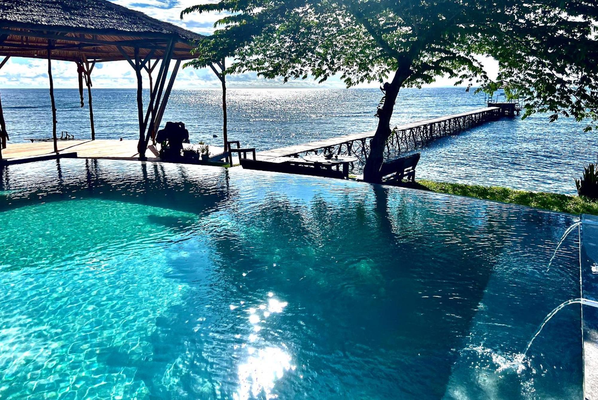 Sanctum Una Una Eco Dive Resort Pulau Unauna Екстер'єр фото